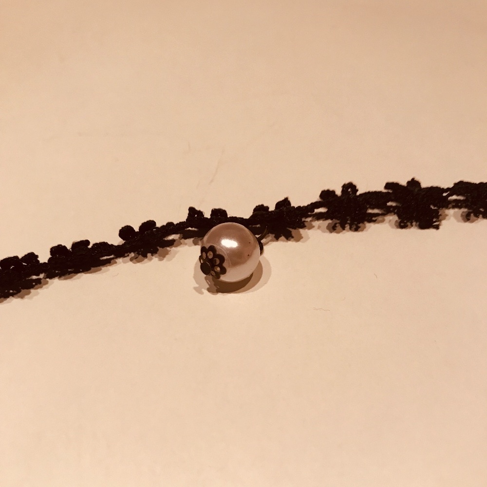 Chocker - Picture 2 of 2